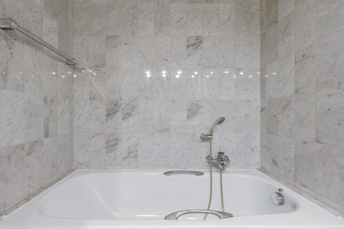 Huswell - Authentic Apartment With Terraces And Parking Knokke-Heist Kültér fotó